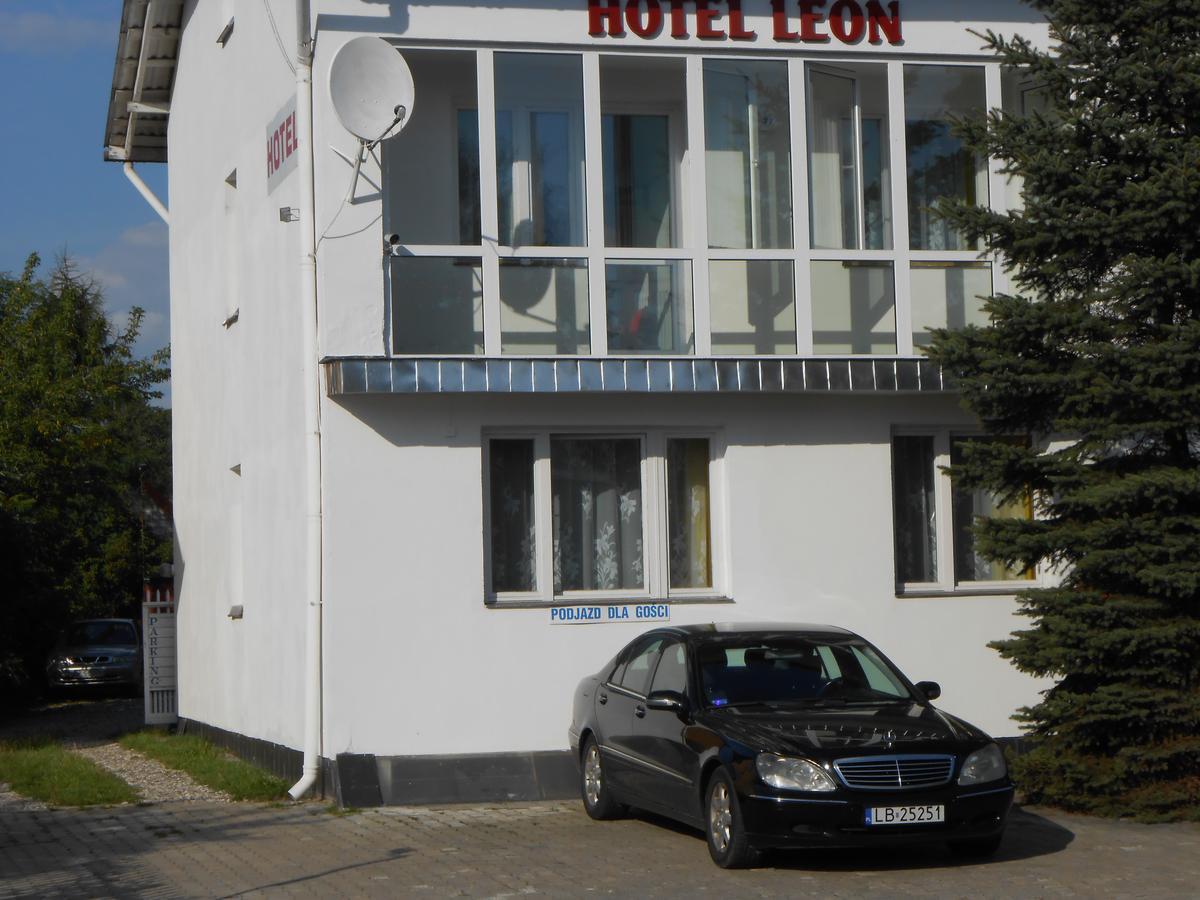 Hotel Leon Biała Podlaska Exterior foto